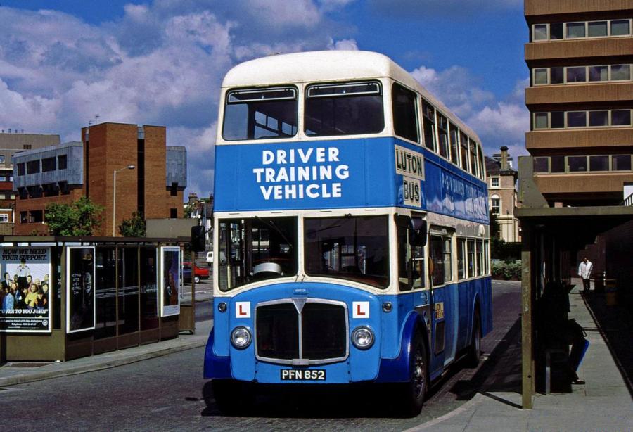  AEC Regent V 2LD3RA Park Royal (FH40/32F) 1959 года  (UK) (фото 2 из 2)